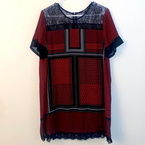 2/$15 Large Express Black/Red Geometric Pattern Lacey Short Sleeve Dress - Picture 2 of 7